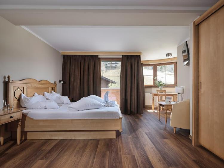 Hotel-Gasthof Zur Schoenen Aussicht Sankt Johann in Tirol Zewnętrze zdjęcie